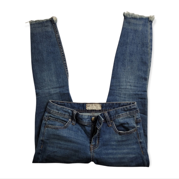 Free People Raw Hem Jeans - Picture 4 of 9